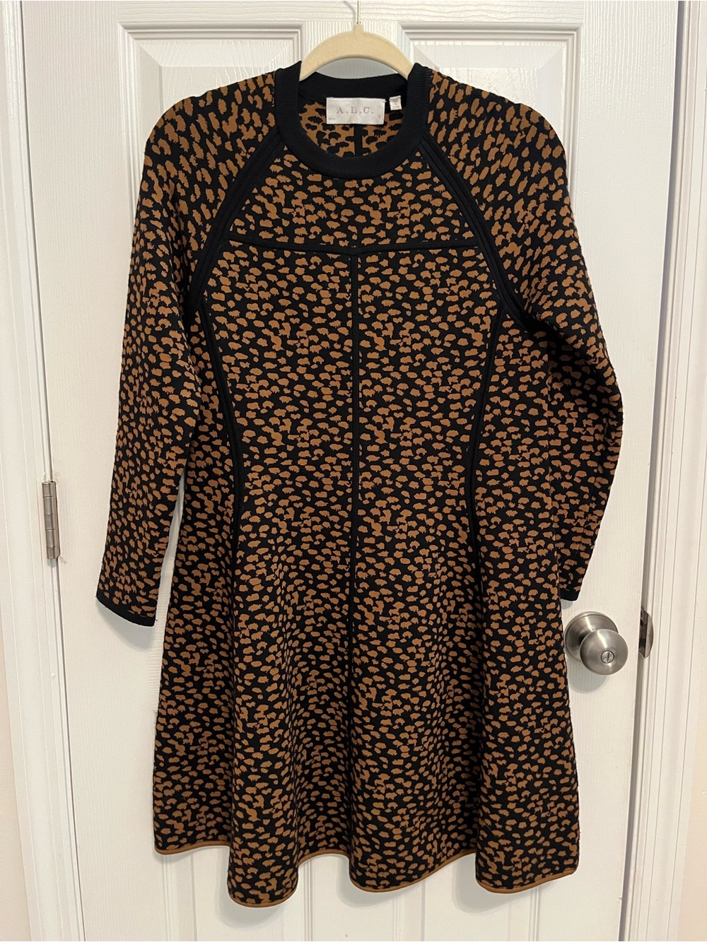 A.L.C. Leopard Print Knit Fit & Flare Mini Dress Black Brown Size Large - Picture 4 of 11